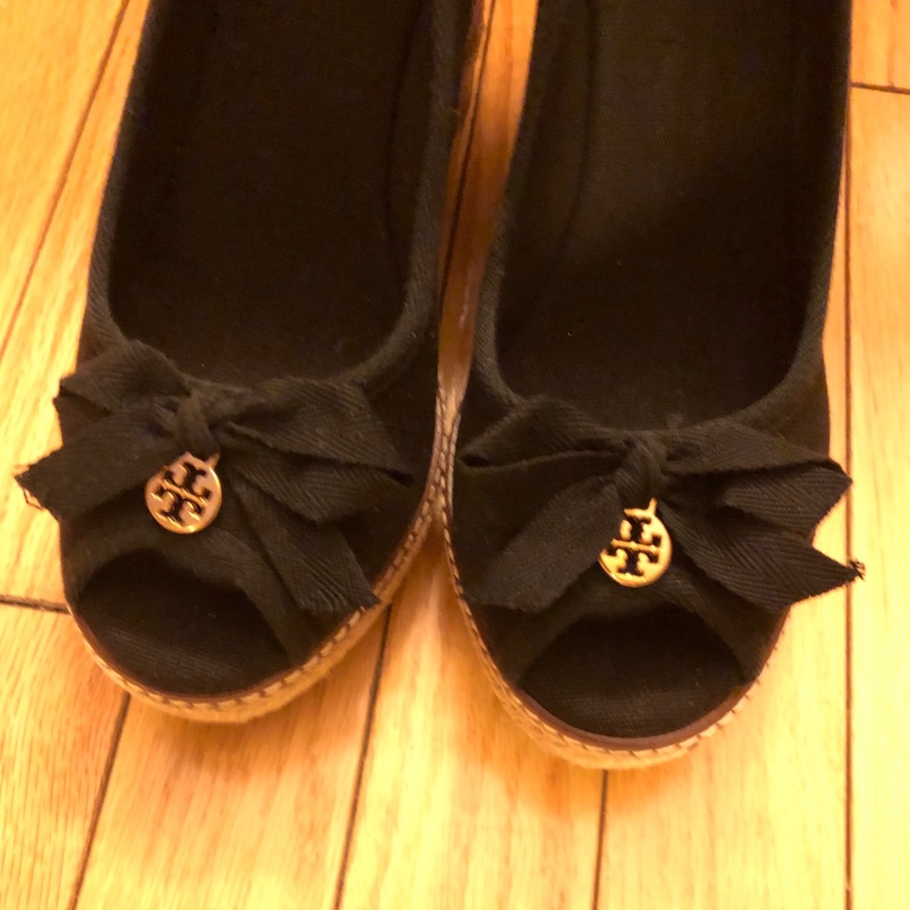 Tory Burch Jackie Wedges Size 10 Fits 9.5